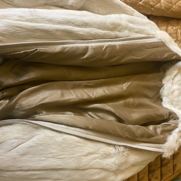 White rabbit jacket size small - Picture 5 of 6